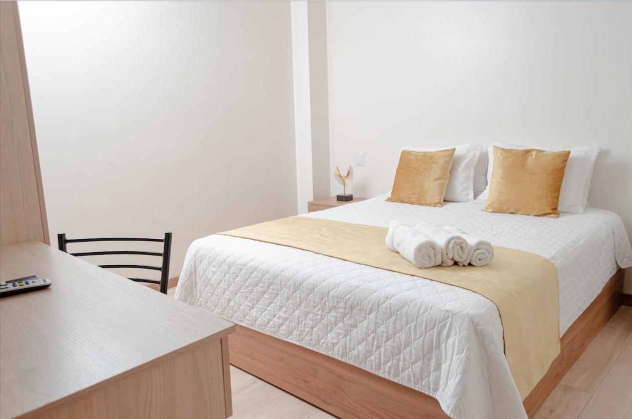 Hotel Bristool Parc - Departments & Suites Cuenca Ngoại thất bức ảnh